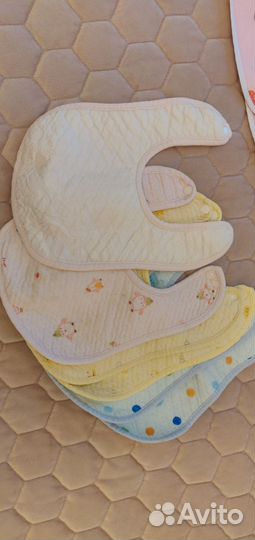 Слюнявчики нагрудники б/у (можно для двойни)