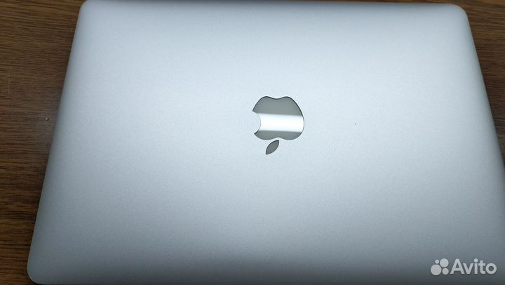Apple MacBook Air 13 Mid 2012