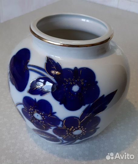 Ваза «Синие Цветы», фарфор, позолота, СССР, 1955 г
