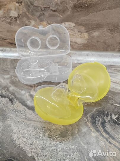 Накладки на грудь medela