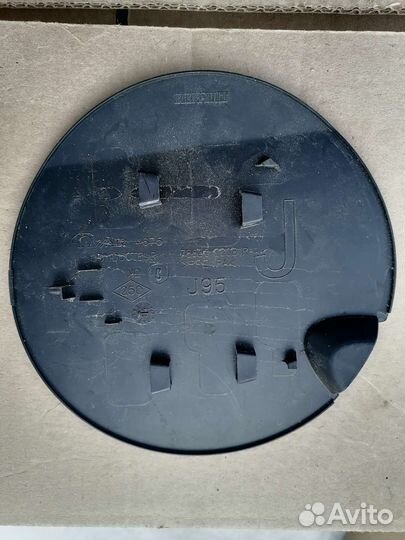 Лючок бензобака Renault Scenic