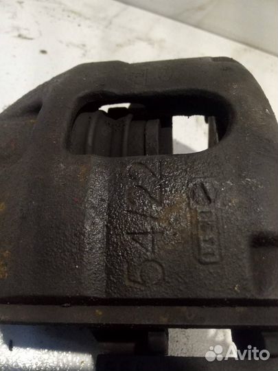 Суппорт тормозной передний правый Ford Fusion