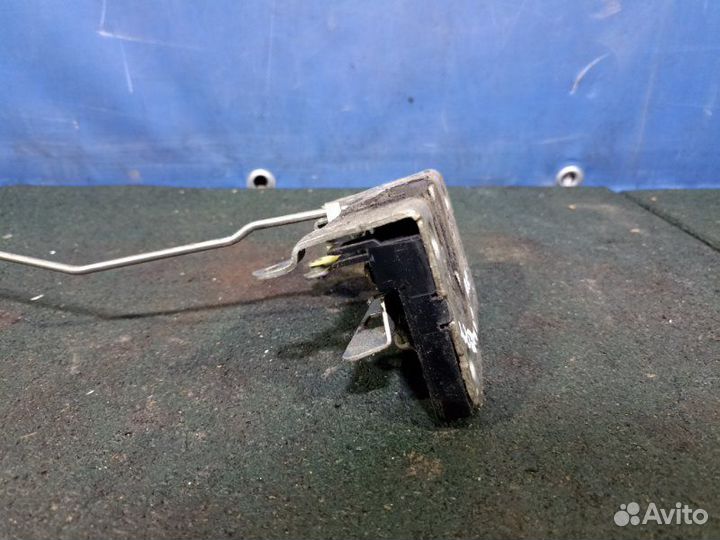 Замок двери передний правый Renault Logan 1 седан