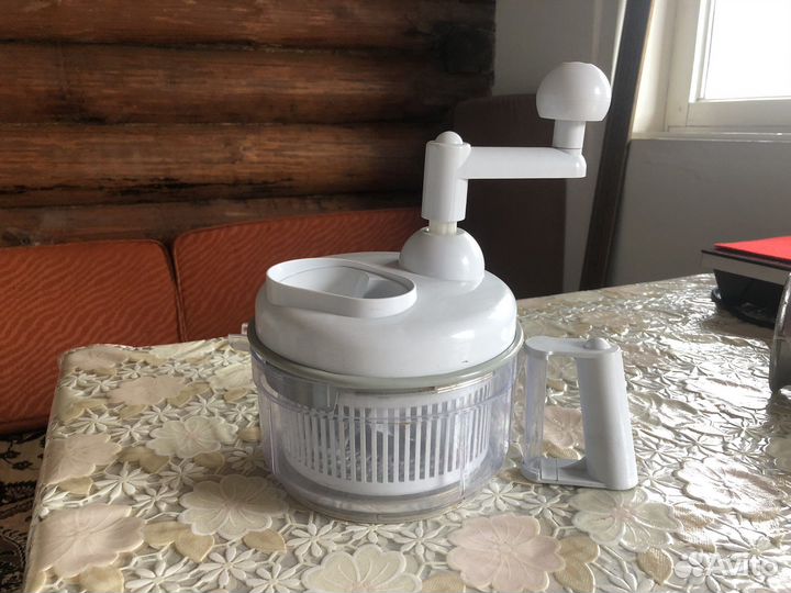 Миксер кухонный ручной (механический)