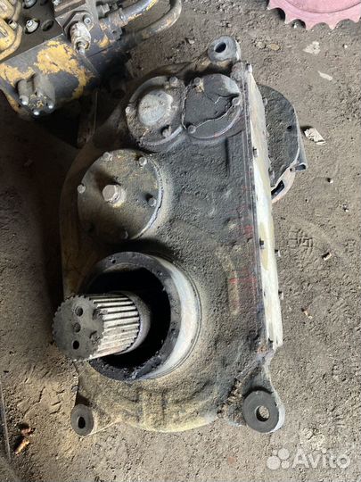 Редуктор хода поворота