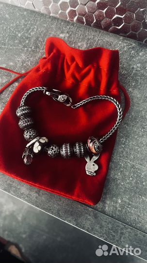 Серебряный браслет с шармами