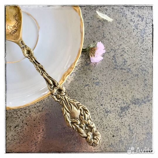 Антикварная ложка