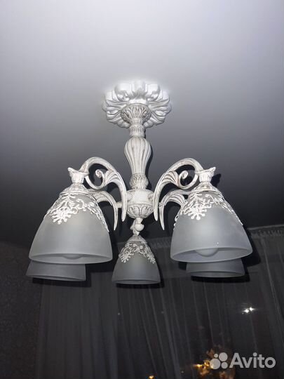 Люстра потолочная 5 рожковая