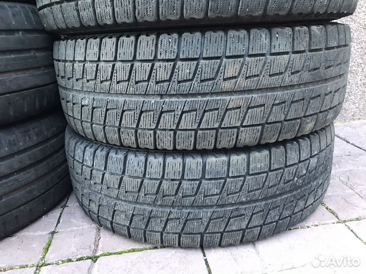 Bridgestone Blizzak Revo2 205/70 R15