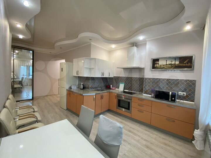 3-к. квартира, 110 м², 9/16 эт.