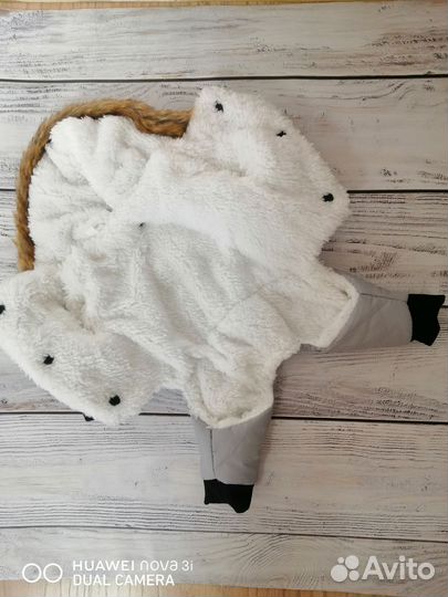 Зимний комбинезон для маленькой собаки