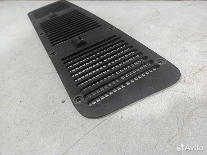 Решетка капота Мерседес