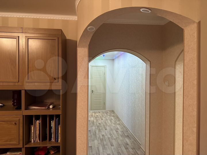 4-к. квартира, 93,4 м², 3/5 эт.