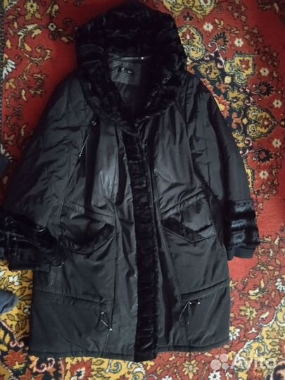 Отдам даром женские вещи