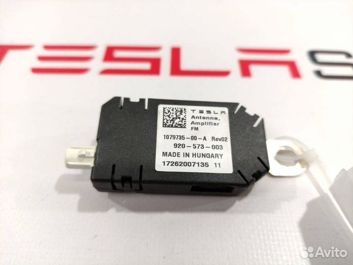 Антенна усилитель AM/FM Tesla Model 3 2019