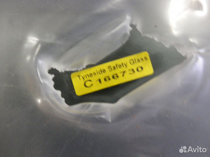 Стекло крыши погрузчика jсb