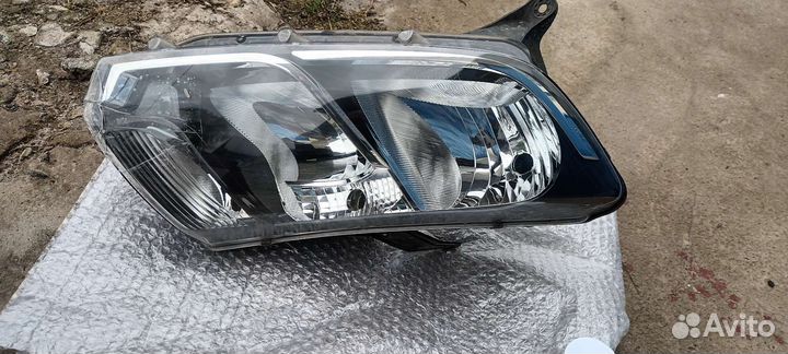 Фара renault sandero