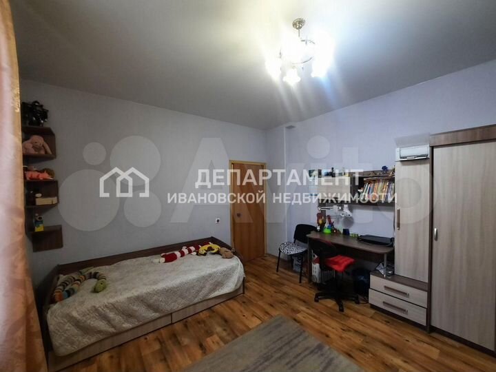 2-к. квартира, 57 м², 1/2 эт.