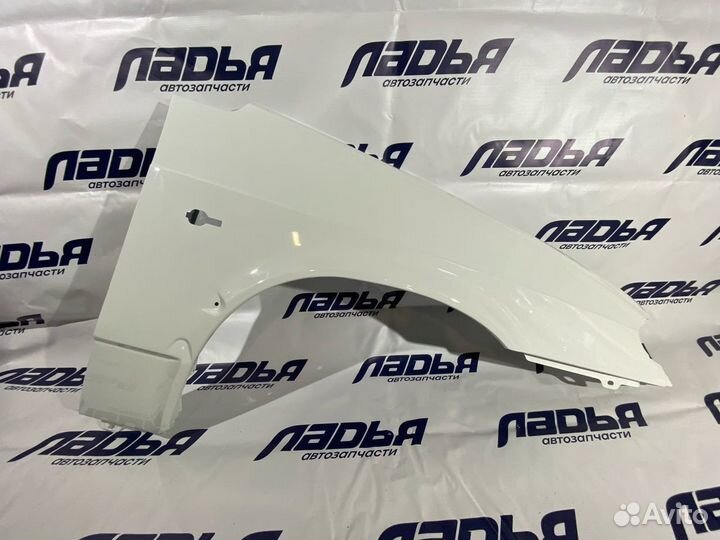 Крыло 2114 правое 