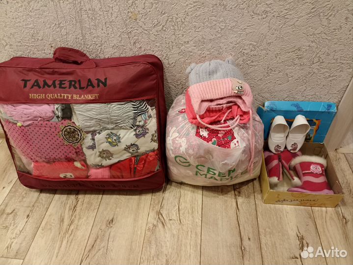 Вещи и обувь для девочки