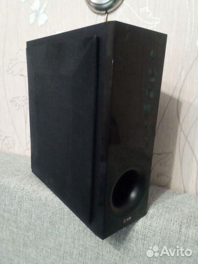 Сабвуфер lg