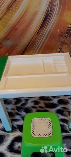 Детский стол и стульчик