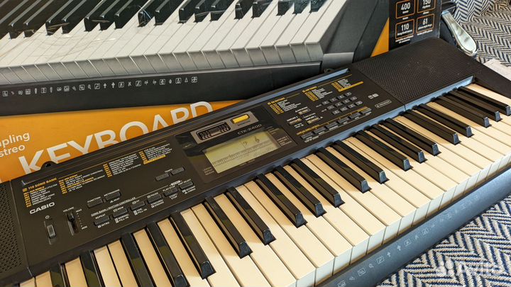 Синтезатор casio CTK-2400