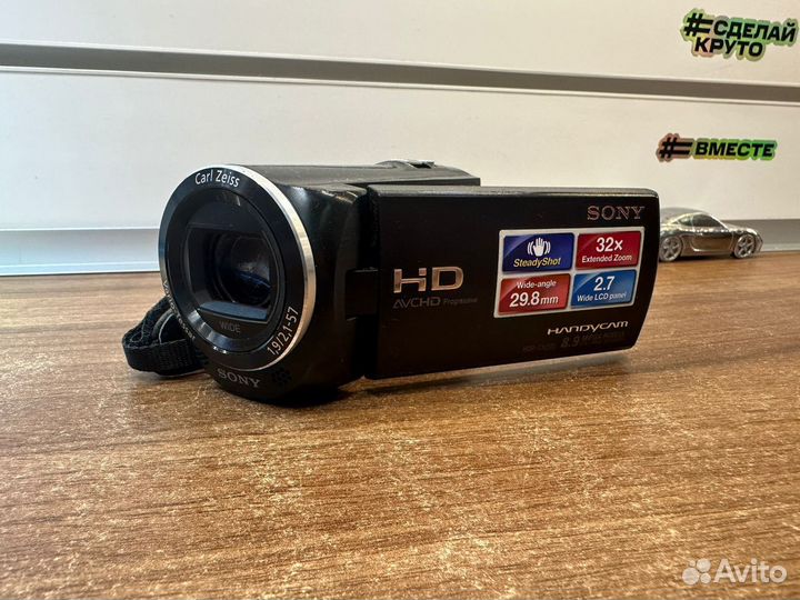 Видеокамера Sony HDR-CX220E
