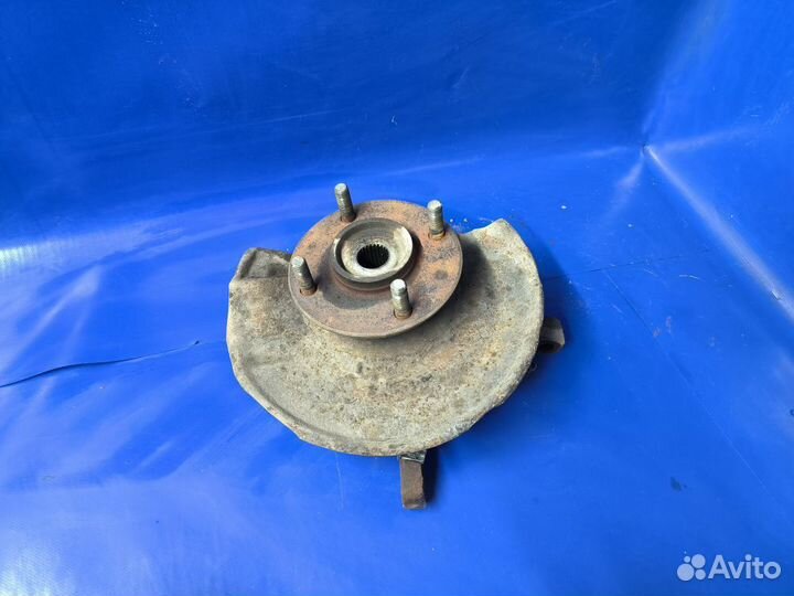 Кулак поворотный левый Mitsubishi Lancer 9