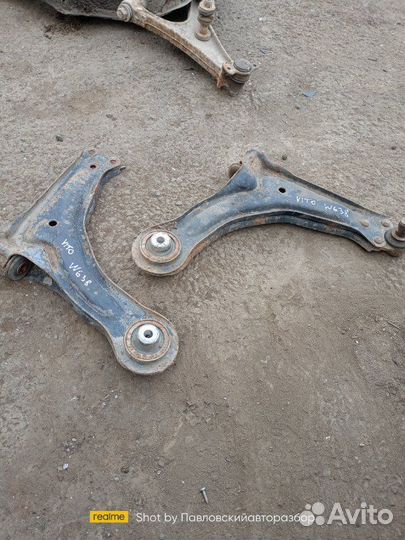 Рычаг Mercedes-Benz Vito W638