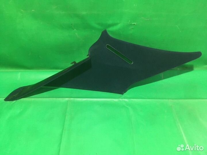 Обшивка салона задняя правая Mercedes - Benz C200