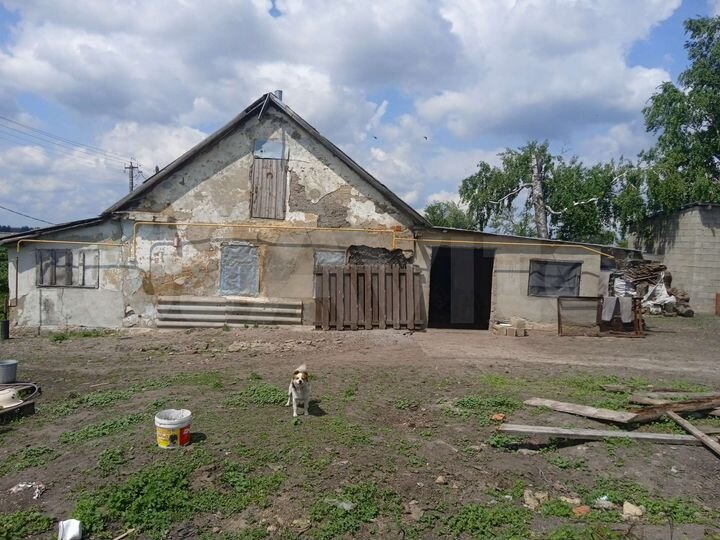 Дом 15 м² на участке 100 сот.