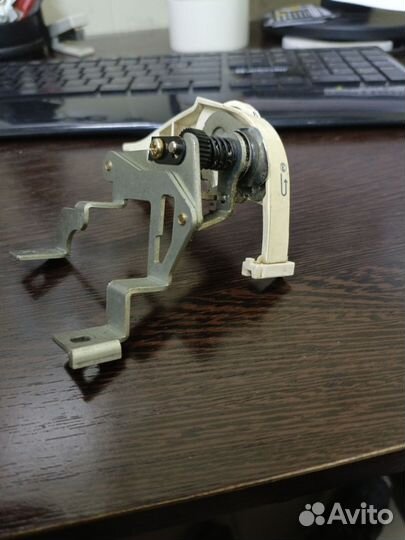 Регулятор натяжения верхней нити (в сборе) Jaguar