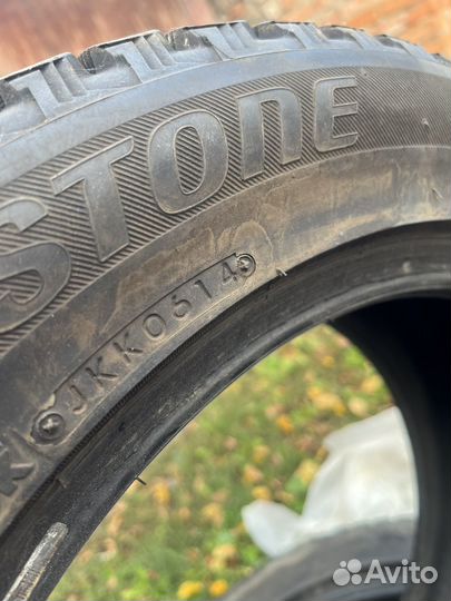 Bridgestone Blizzak Spike-01 205/55 R16