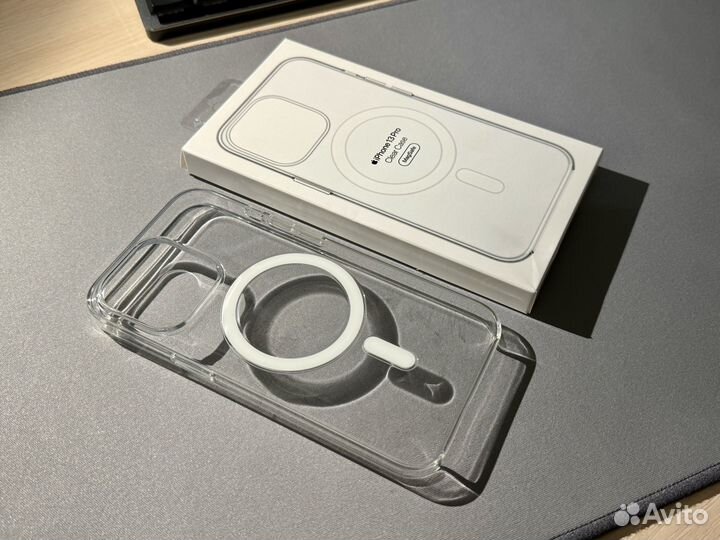 Чехол iPhone 13 Pro Clear Case