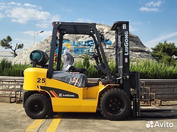 Вилочный погрузчик LiuGong CPCD25 LPG, 2024