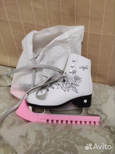 Фигурные коньки edea