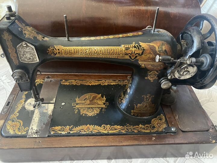 Швейная машинка 