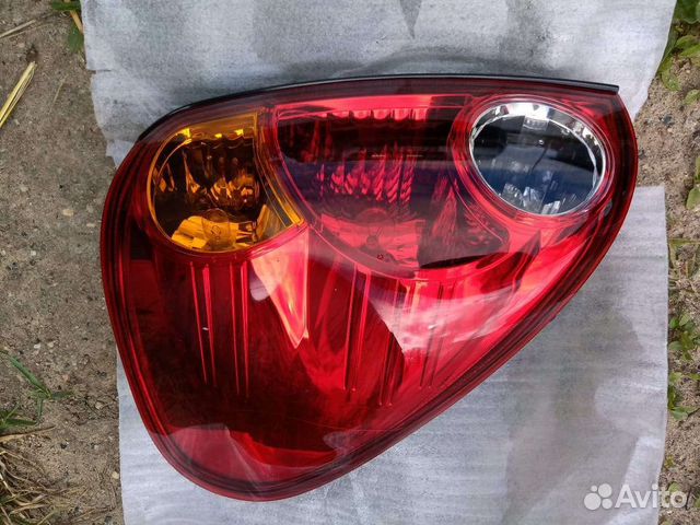 Задний правый фонарь для мицубиси Л200