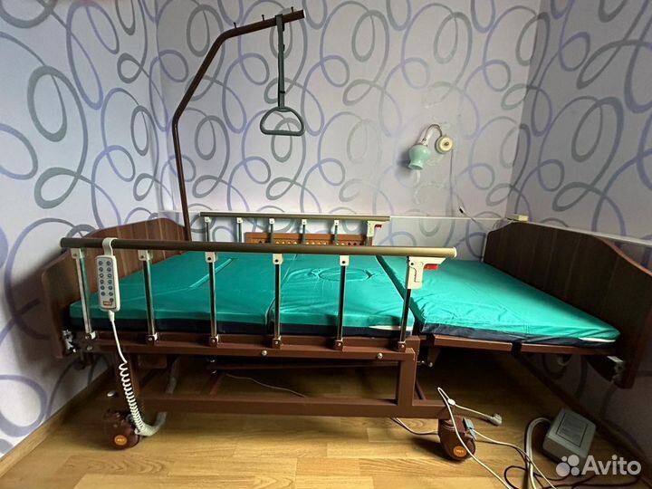 Медицинская кровать бу