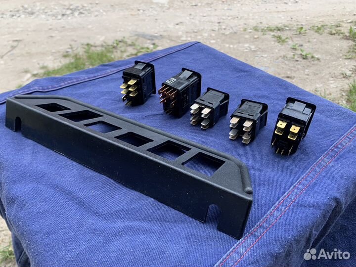 Корпус и кнопки салона УАЗ хантер/3151/469