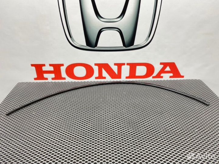 Уплотнитель лобового стекла Honda Civic FD(4Д)