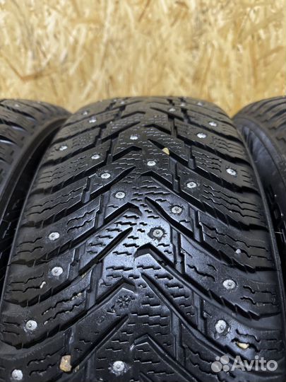 Nokian Tyres Hakkapeliitta 8 205/60 R16 92T