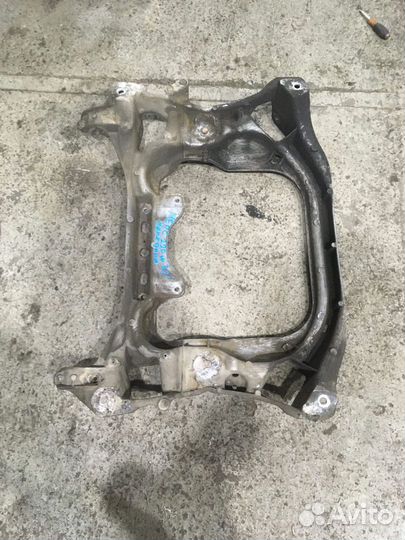 Подрамник передний Мерседес W220