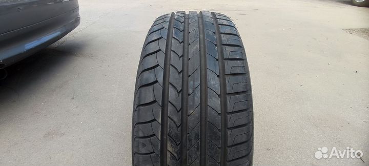 Goodyear EfficientGrip 205/55 R16