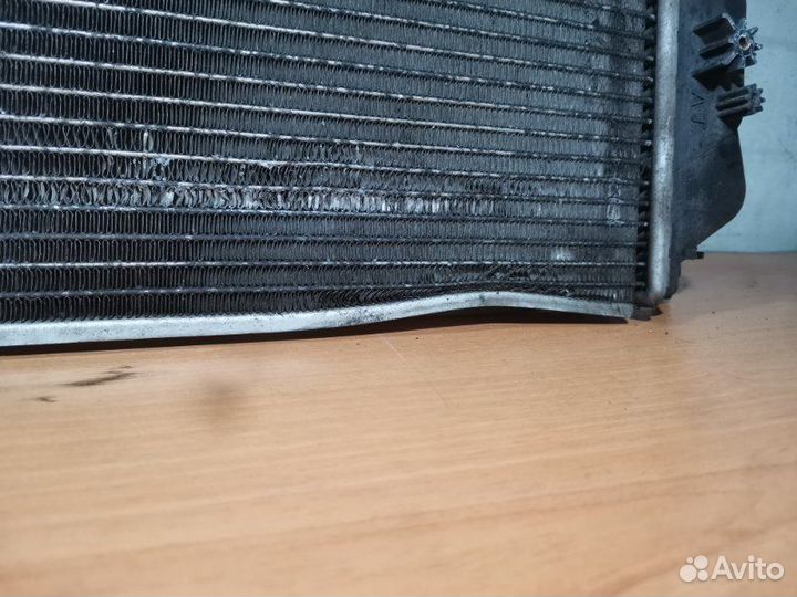 Радиатор охлаждения двигателя Audi A6 C6