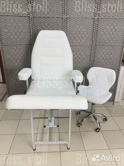 Кушетка косметологическая и стул