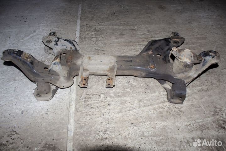 Подрамник vw passat b3, b4