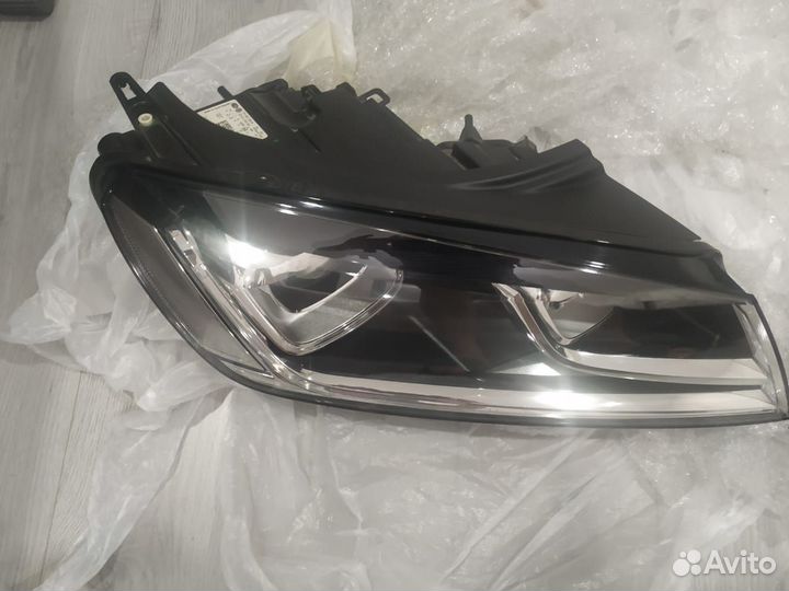 Фара правая touareg nf