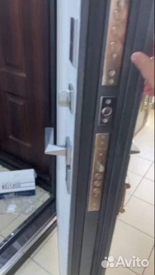 Дверь входная с терморазрывом в дом